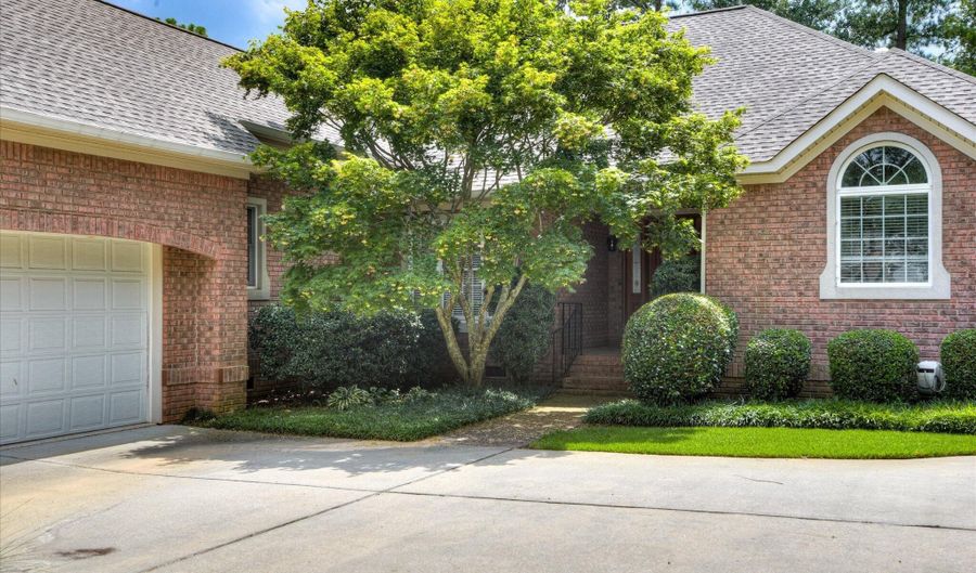 221 Double Eagle Ct, Aiken, SC 29803 - 3 Beds, 3 Bath