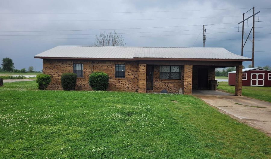 972 Victor St, Forrest City, AR 72206 - 3 Beds, 2 Bath