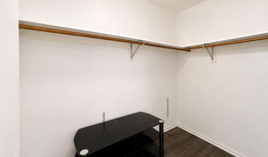 97 OAK St No. 2, Bayonne, NJ 07002 - 3 Beds, 2 Bath