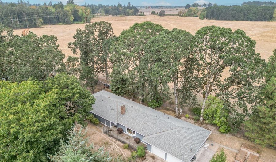 1780 Clover Ridge Rd NE, Albany, OR 97321 - 4 Beds, 3 Bath