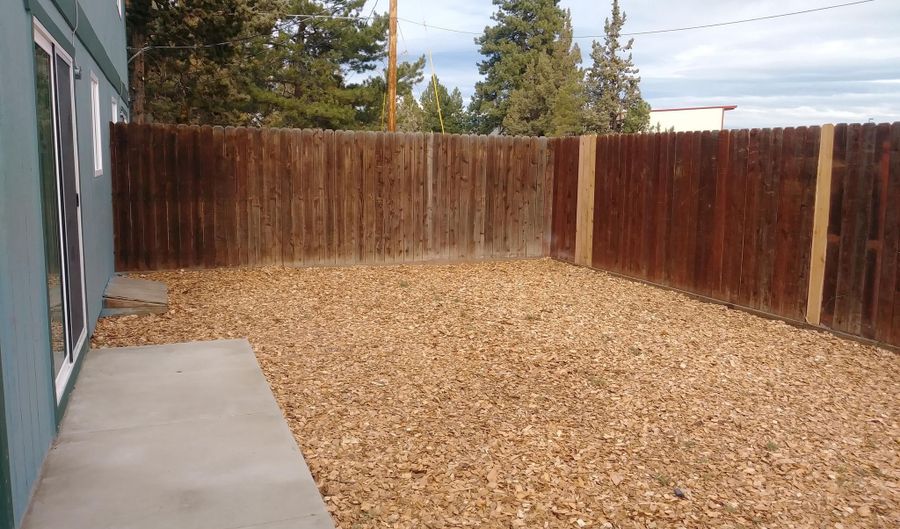 688 SE Centennial St, Bend, OR 97702 - 0 Beds, 0 Bath