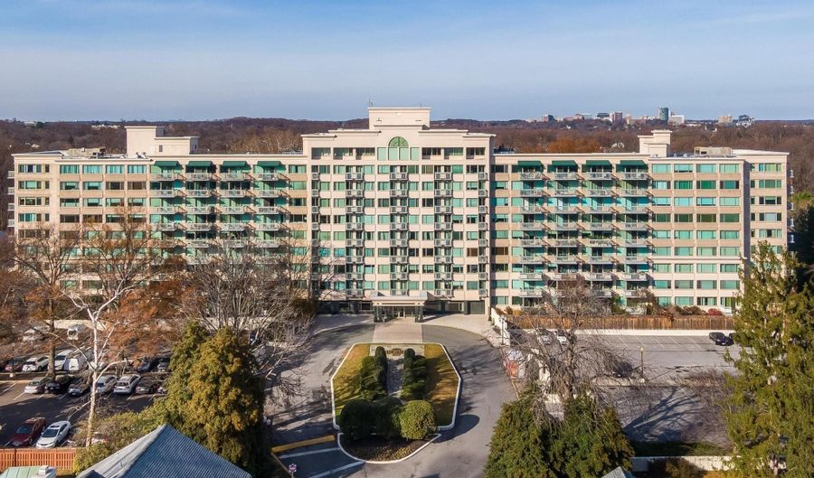 5450 WHITLEY PARK Ter 209, Bethesda, MD 20814 - 2 Beds, 2 Bath