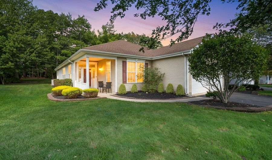 8 Whitecaps Ter, Barnegat, NJ 08005 - 2 Beds, 2 Bath