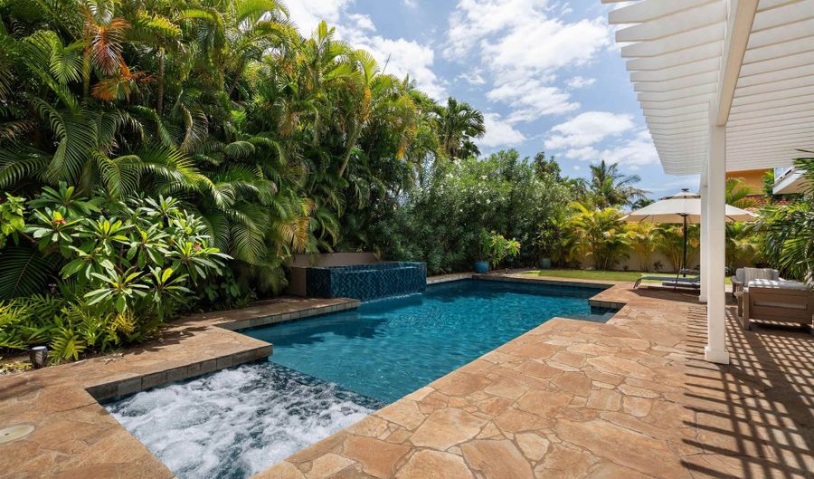 210 E Panana Pl, Kihei, HI 96753 - 4 Beds, 3 Bath