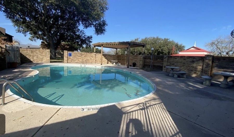 1328 Josephine Dr 4, Alice, TX 78332 - 2 Beds, 3 Bath