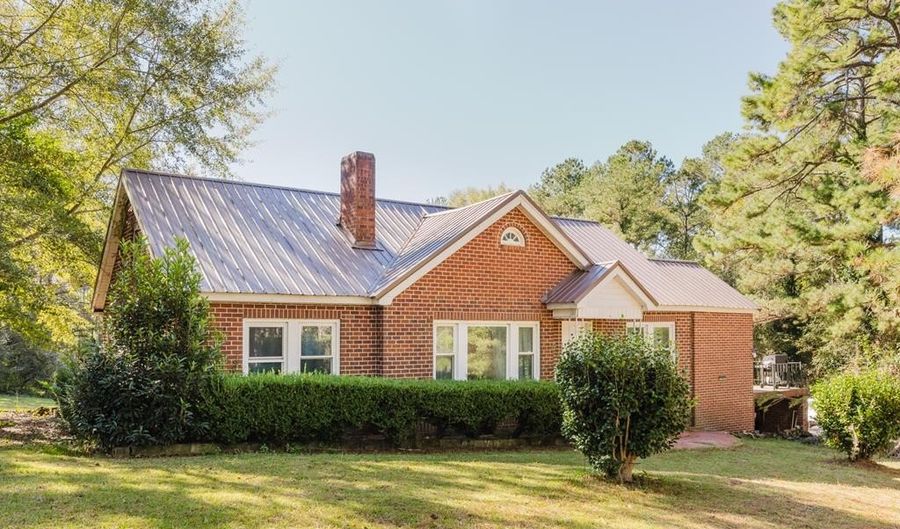 400 Ga Hwy 27 E, Americus, GA 31709 - 2 Beds, 2 Bath