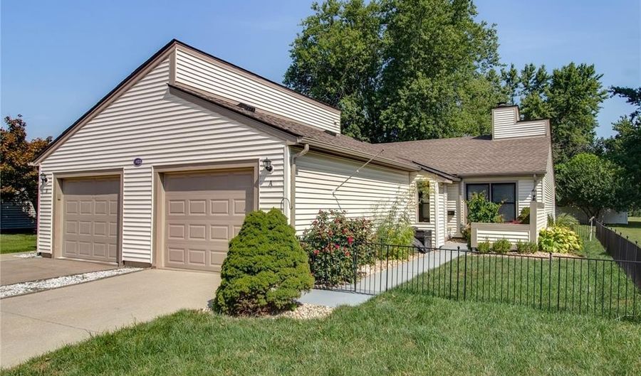1822 Muny Vista Ct A, Alton, IL 62002 - 2 Beds, 2 Bath