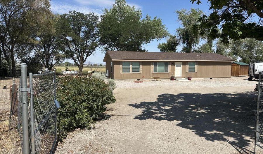 2195 Old River Rd, Fallon, NV 89406 - 3 Beds, 2 Bath