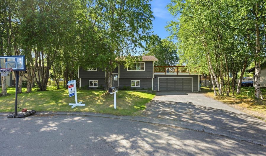 10027 Marmot Cir, Anchorage, AK 99515 - 4 Beds, 2 Bath