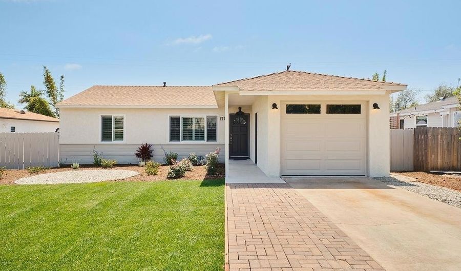 1713 Stewart St, Oceanside, CA 92054 - 3 Beds, 1 Bath