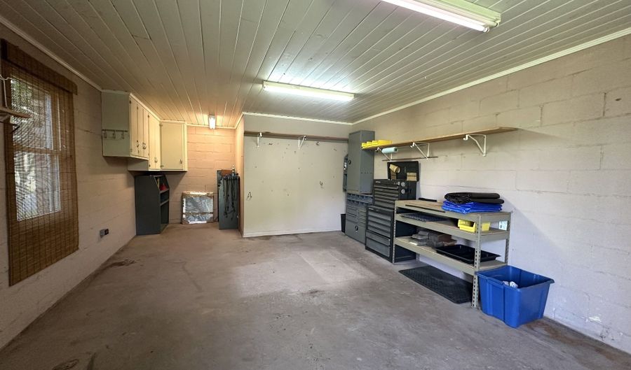 901 4th, Adel, GA 31620 - 2 Beds, 2 Bath