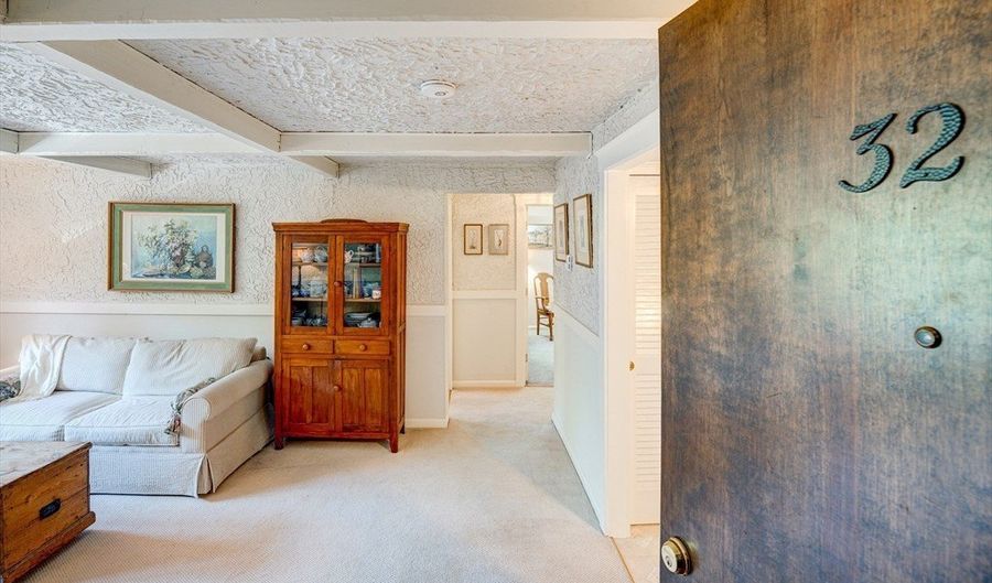 35 Swanson Ct 32D, Boxborough, MA 01719 - 2 Beds, 1 Bath