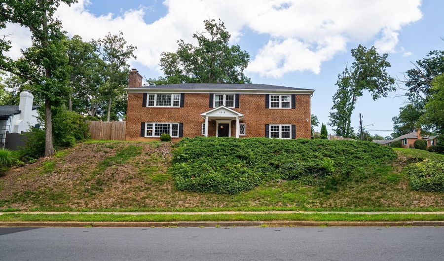 5012 LARNO Dr, Alexandria, VA 22310 - 4 Beds, 3 Bath