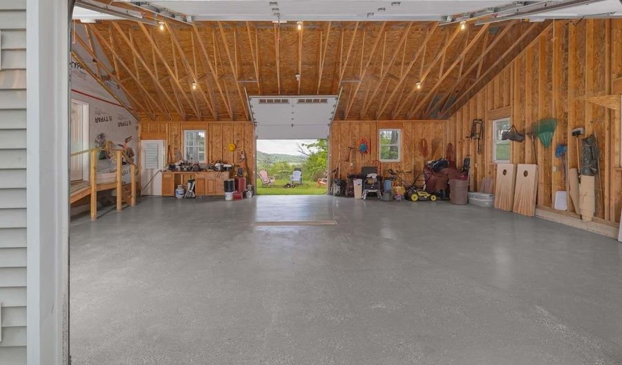 62 Phelps Rd, Barre, VT 05641 - 3 Beds, 3 Bath