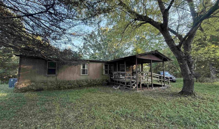 425 Meade Ln, Batesville, AR 72501 - 3 Beds, 2 Bath