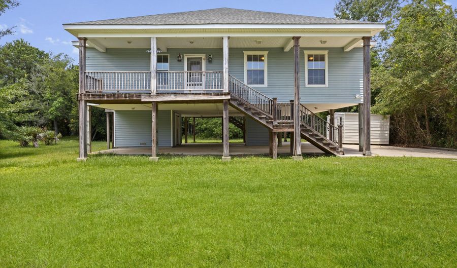 1331 Dunbar Ave, Bay St. Louis, MS 39520 - 4 Beds, 3 Bath