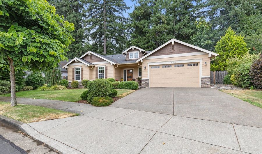13899 TRAVELER Rd, Oregon City, OR 97045 - 3 Beds, 2 Bath