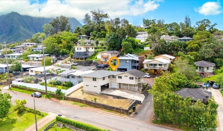 45-567 Keaahala Rd A, Kaneohe, HI 96744 - 3 Beds, 2 Bath