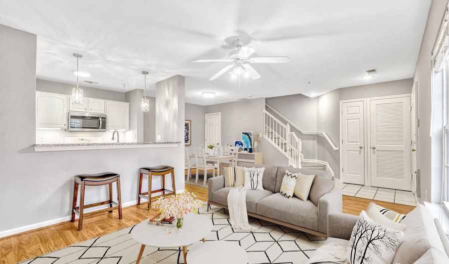 43585 PATCHING POND Sq, Ashburn, VA 20147 - 2 Beds, 2 Bath