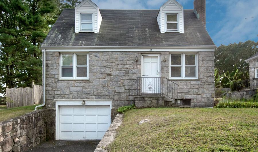 86 Hecker Ave, Darien, CT 06820 - 3 Beds, 2 Bath