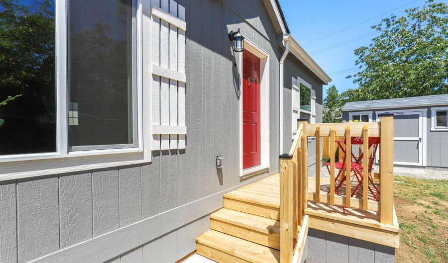 18780 Central Point Rd F, Oregon City, OR 97045 - 3 Beds, 2 Bath