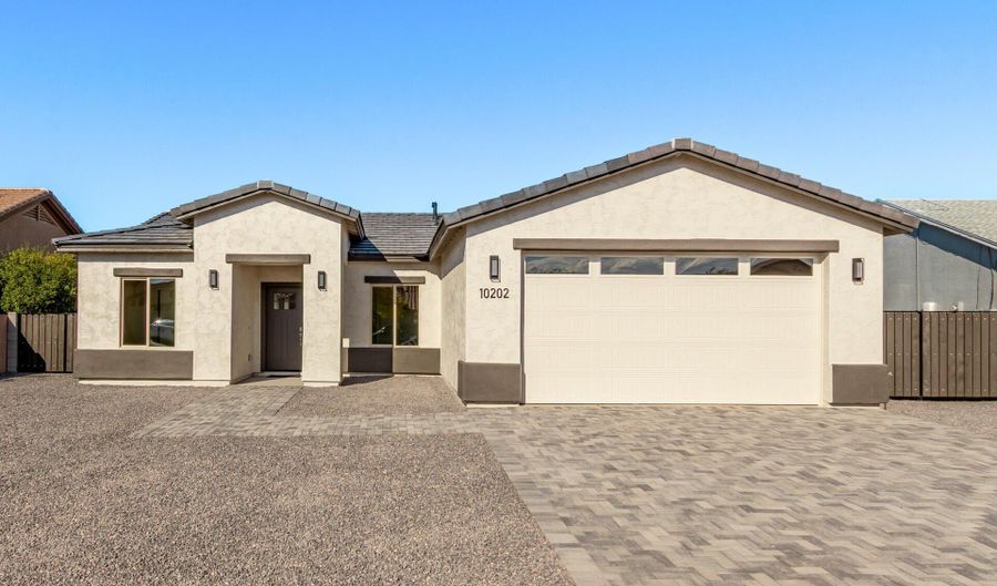 10202 W SASABE Dr, Arizona City, AZ 85123 - 3 Beds, 2 Bath