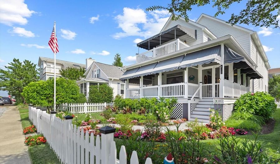 110 SECOND St, Bethany Beach, DE 19930 - 5 Beds, 6 Bath