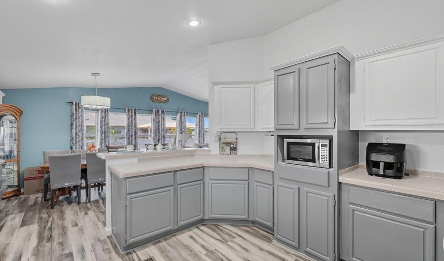 3700 S TOMAHAWK Rd 39, Apache Junction, AZ 85119 - 2 Beds, 2 Bath