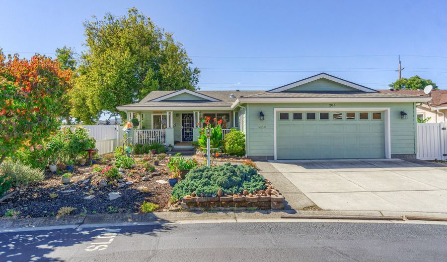 286 Marian Ave 49, Central Point, OR 97502 - 3 Beds, 2 Bath