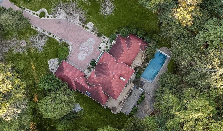 1 LAKE POTOMAC Ct, Potomac, MD 20854 - 6 Beds, 7 Bath