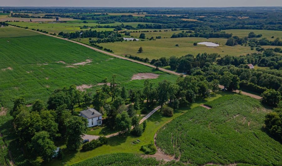 3090 Highway 3, Armstrong, MO 65230 - 5 Beds, 3 Bath