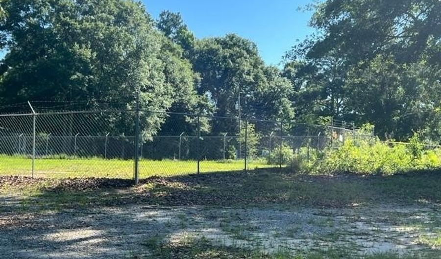 6671 Barnwell Rd, Blackville, SC 29817 - 0 Beds, 0 Bath