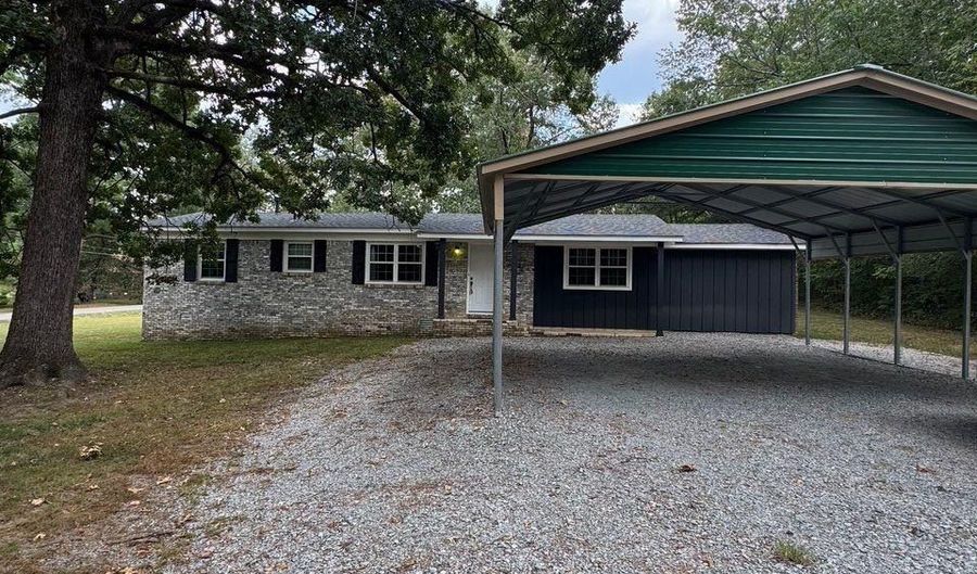 2608 Hurricane Lake Rd, Benton, AR 72019 - 3 Beds, 2 Bath