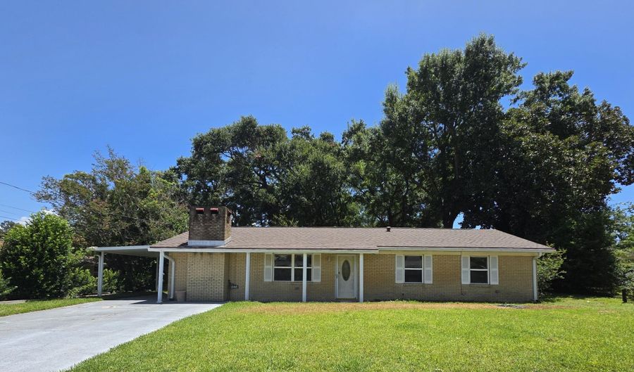 346 Tanglewood Dr, Biloxi, MS 39531 - 3 Beds, 2 Bath