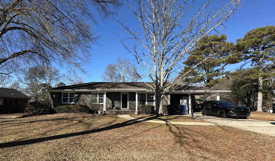 249 NE 12th Ave, Arab, AL 35016 - 3 Beds, 2 Bath