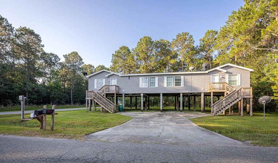 6003 E Lamar St, Bay St. Louis, MS 39520 - 3 Beds, 2 Bath