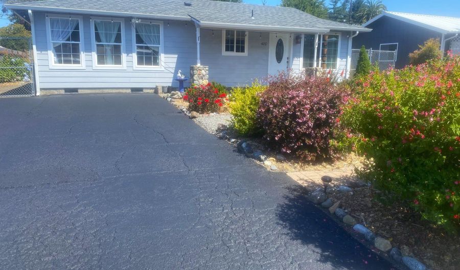 420 FIR St, Brookings, OR 97415 - 3 Beds, 2 Bath