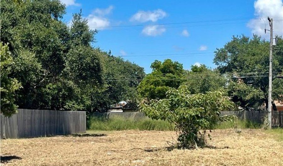 10 Th St, Aransas Pass, TX 78336 - 0 Beds, 0 Bath