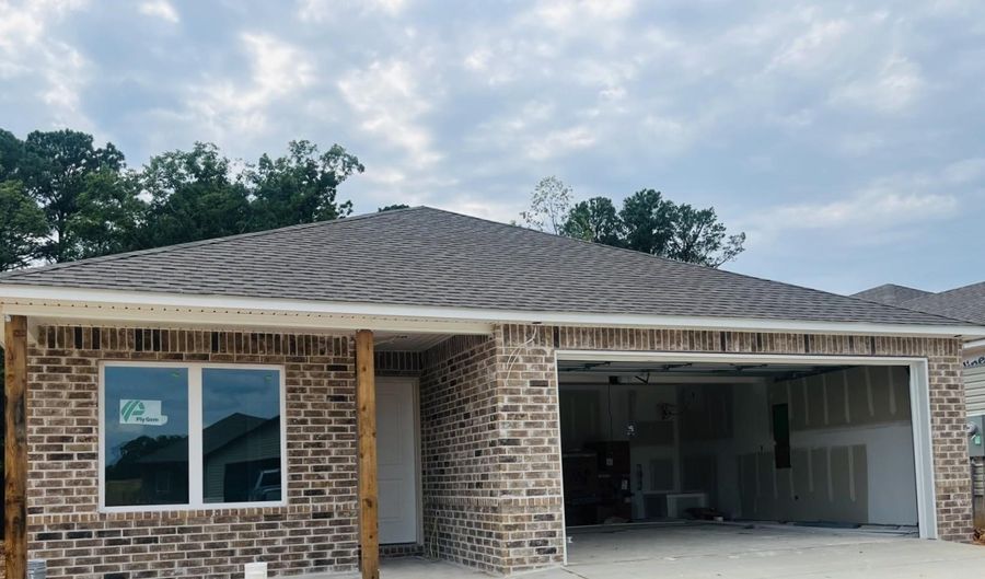 1613 Rambling Brook Dr, Benton, AR 72015 - 3 Beds, 2 Bath