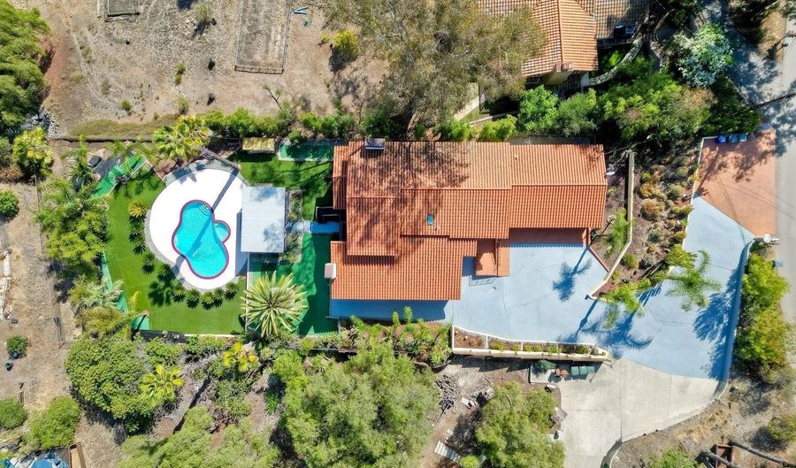 4331 Nabal Dr, La Mesa, CA 91941 - 6 Beds, 3 Bath