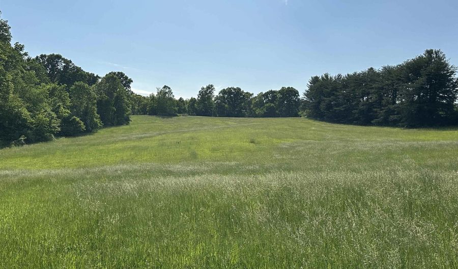 6577 S Fowler Rd, Bloomfield, IN 47424 - 3 Beds, 2 Bath