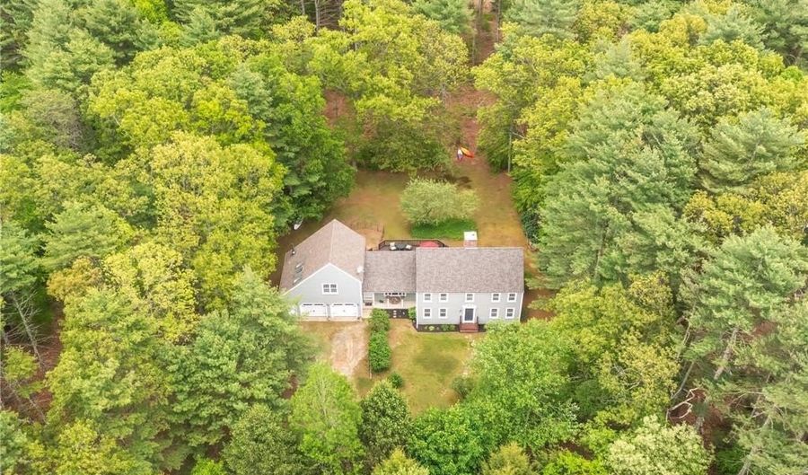 12 Rustic Acres Dr, Glocester, RI 02814 - 3 Beds, 3 Bath