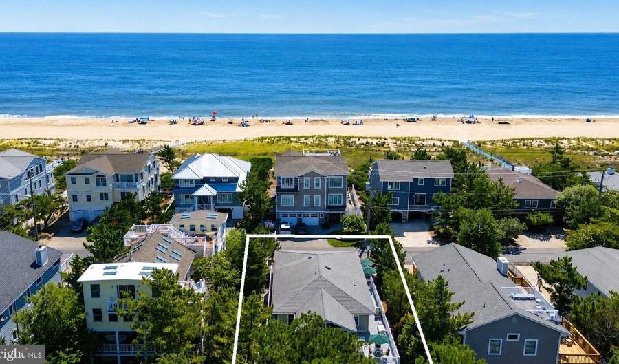 39 DUNE Rd, Bethany Beach, DE 19930 - 5 Beds, 3 Bath