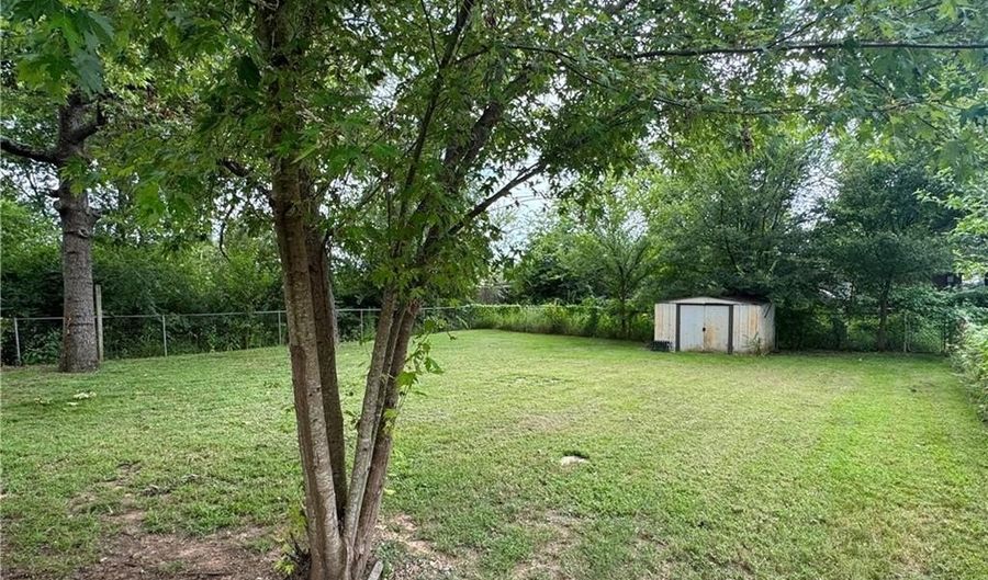 1107 N St, Barling, AR 72923 - 3 Beds, 2 Bath