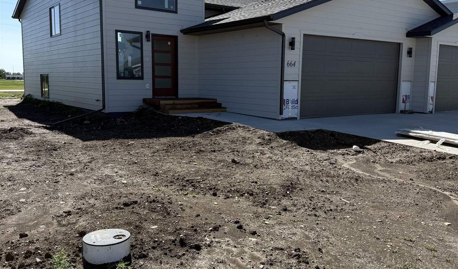 664 Eagle Ct, Box Elder, SD 57719 - 3 Beds, 2 Bath