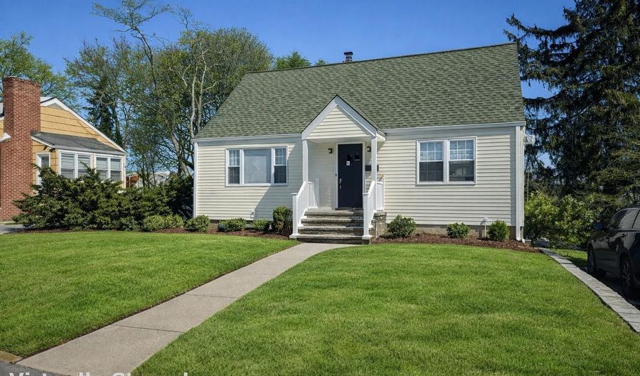 46 Myron Ave, Bridgeport, CT 06606 - 4 Beds, 1 Bath