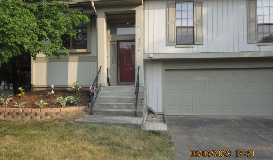 2678 Lakeshire Ln, Indianapolis, IN 46268 - 2 Beds, 2 Bath
