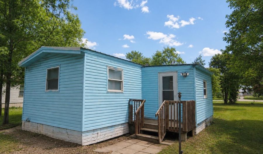13601 387th Ave, Aberdeen, SD 57401 - 2 Beds, 1 Bath