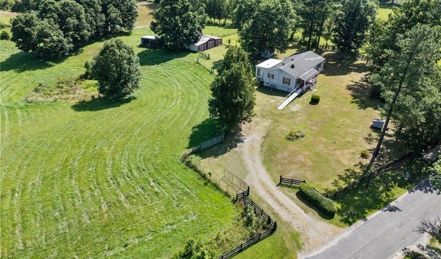 535 Olde Footpath Rd, Aylett, VA 23009 - 2 Beds, 2 Bath