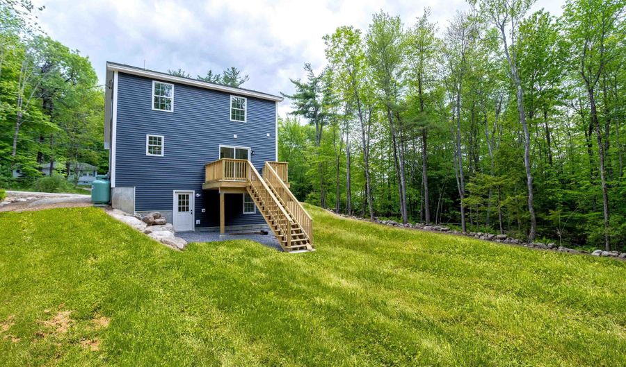 30 Alton Shores Rd, Alton, NH 03810 - 3 Beds, 3 Bath